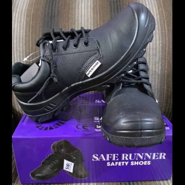 10076.jpg SAFETY SHOES LOW CUT-BLACK HAMMER